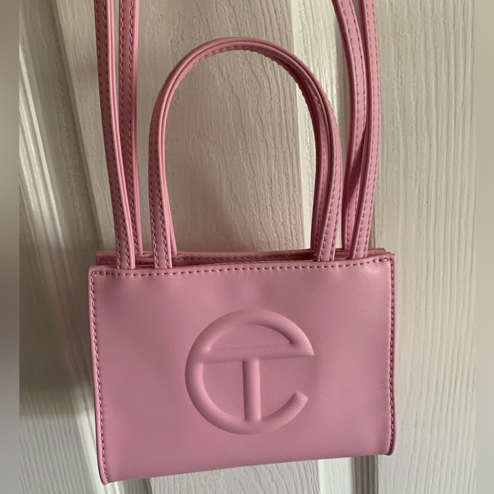 Telfar small in bubblegum